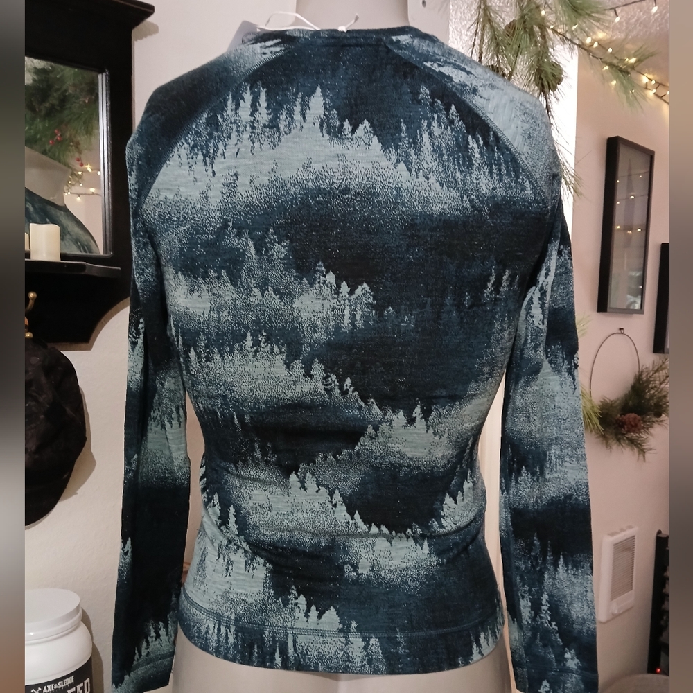 🆕️ Smartwool Top - Picture 2 of 5